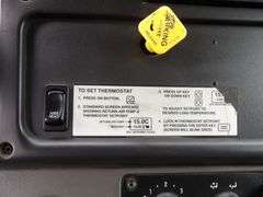 M-772 2005 Freightliner Reefer Truck