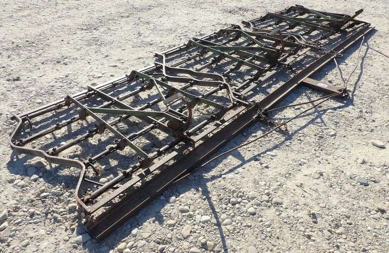 M-1402 3-Section Harrow W/Lead Bar