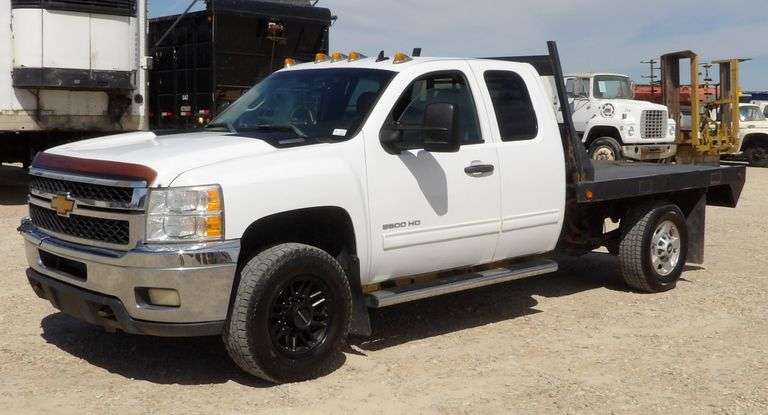 M-1525 2013 Chevy Silverado 2500 HD FB Pickup