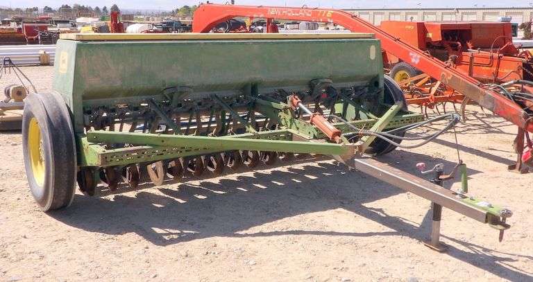 M-1474  John Deere Grain Drill