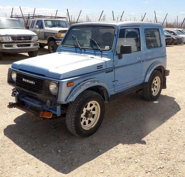 M-1384 1987 Suzuki Samurai