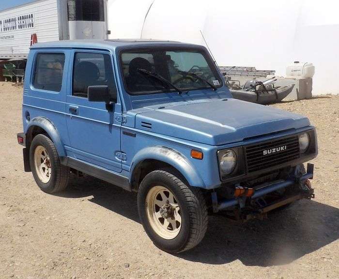M-1384 1987 Suzuki Samurai