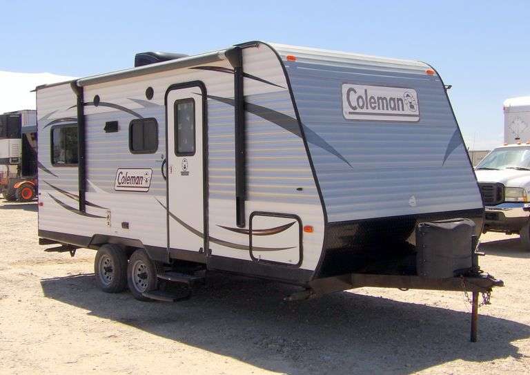 M-1382  2017 Coleman Lantern Edition Travel Trailer