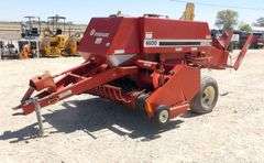 M-1430 Hesston 4600 Baler
