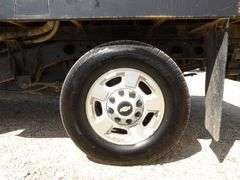 M-1525 2013 Chevy Silverado 2500 HD FB Pickup