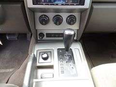 M-1526  2007 Dodge Nitro 4x4