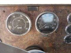 M-1504 1999 International Eagle 9300 Truck Tractor