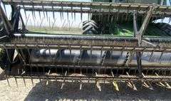 M-1522 John Deere 9500 Combine W/Grain Header