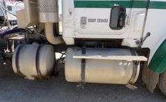 M-1504 1999 International Eagle 9300 Truck Tractor