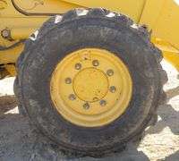 M-1395 Komatsu 140WB Backhoe
