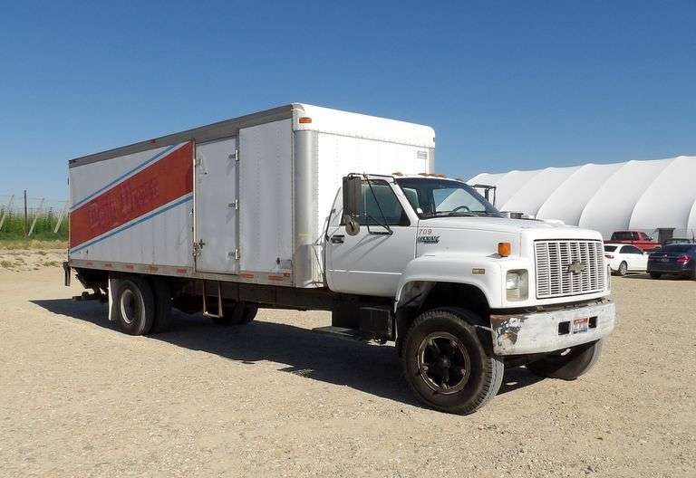 H-949 1992 Chevy Kodiak Box Truck