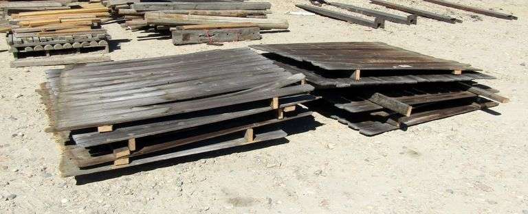 H-702 Wooden Picket Fencing