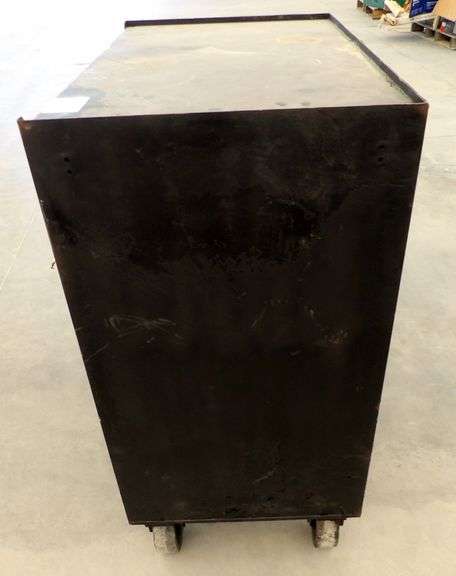 H-111 Kennedy Rolling Toolbox