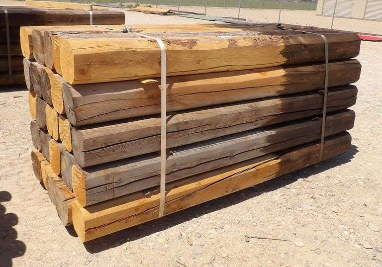 H-199 Wooden Fence Posts