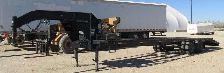 H-350 2009 Pro-Trak Tandem Dual GN Trailer 27'