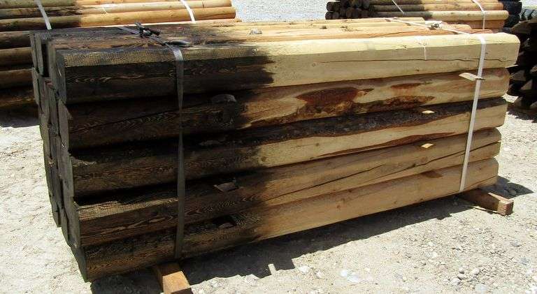 H-442 Wooden Fence Posts (25)