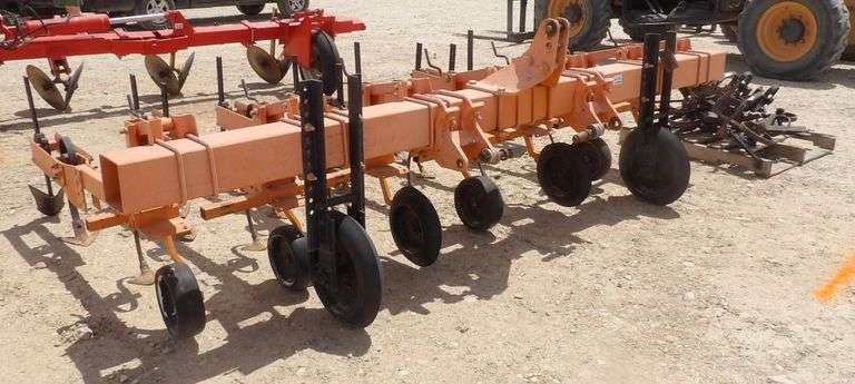 H-153 Alloway 6 Row Cultivator