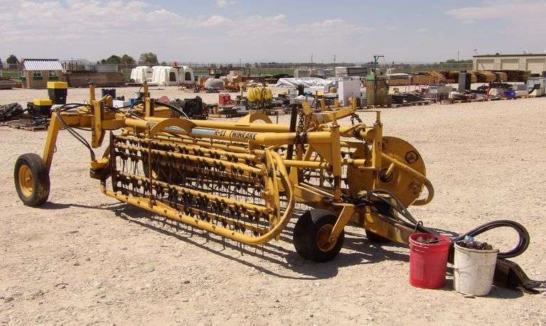H-1044 Vermeer Twin Rake