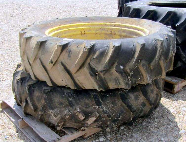 H-1111 Tractor Tires & Wheels (2)
