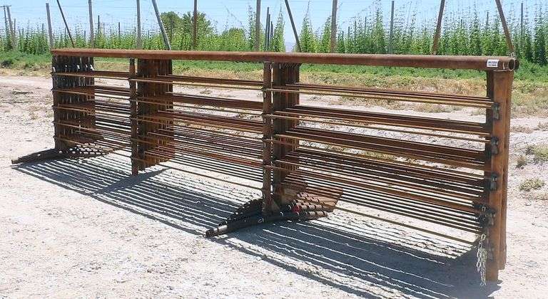 H-723 Heavy Duty 24' Freestanding Panels (10)