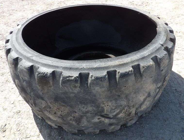 H-122 Tire Feeder