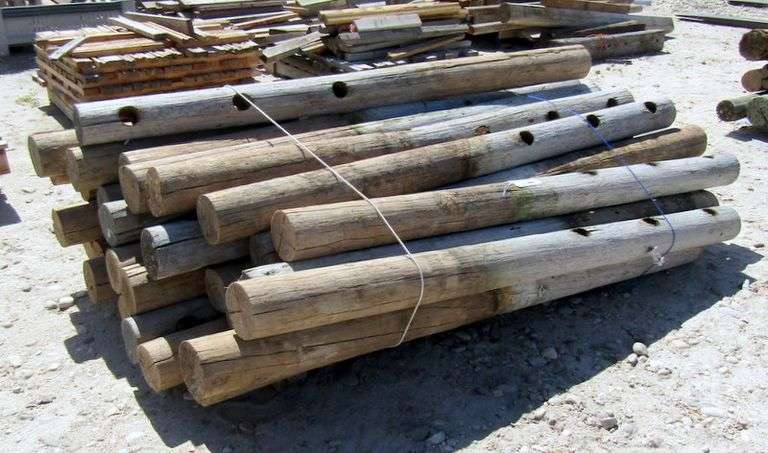 H-455 3 Hole Fence Posts