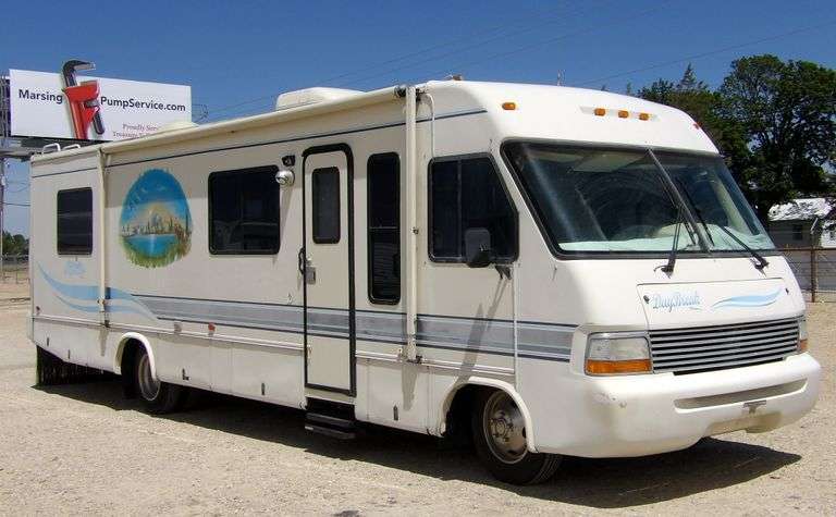 H-290 1996 Daybreak Motorhome
