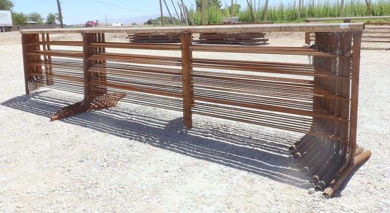 H-720 Heavy Duty 24' Freestanding Panels (10)