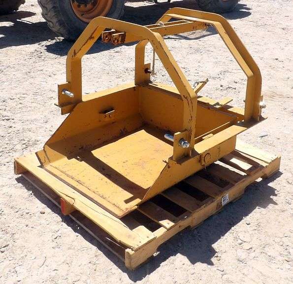 H-319 3-Point Scraper Bucket