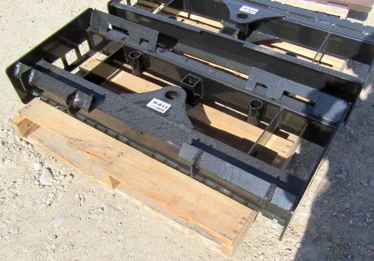 H-811 Wolverine Skid Steer Tool Carrier Head