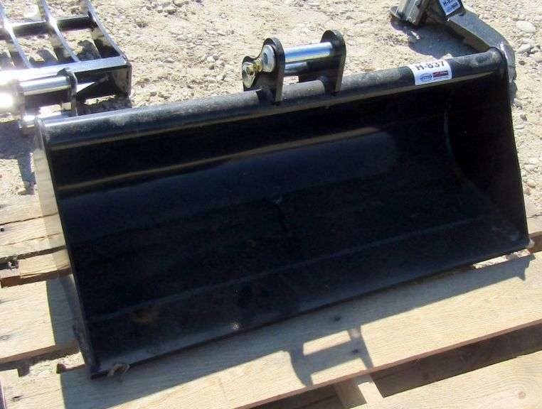 H-837 Mini Excavator Clean-Up Bucket