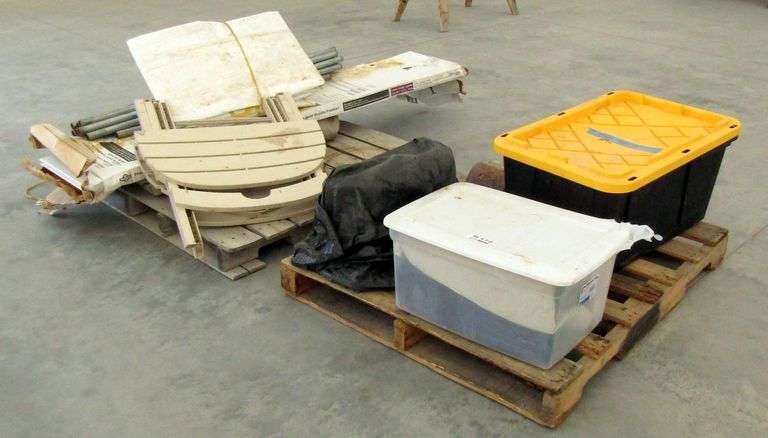 H-172  Walled Tent + Stove