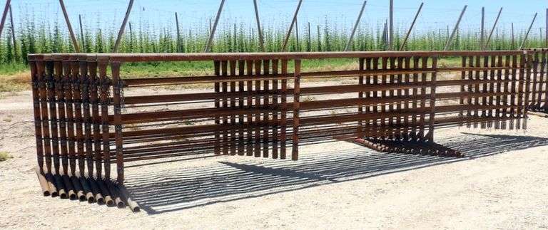 H-722 Heavy Duty 24' Freestanding Panels (10)