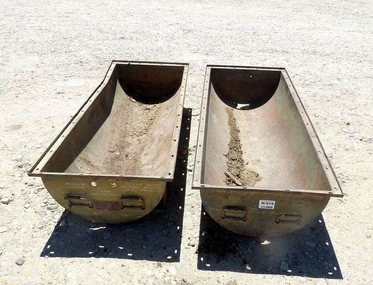 H-919 Feed Bunks