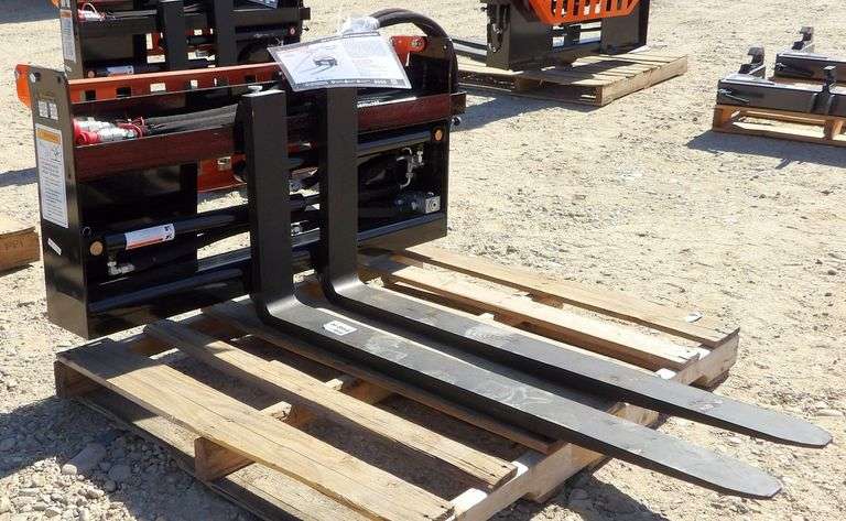 H-864 Wolverine Skid Steer Pallet Forks