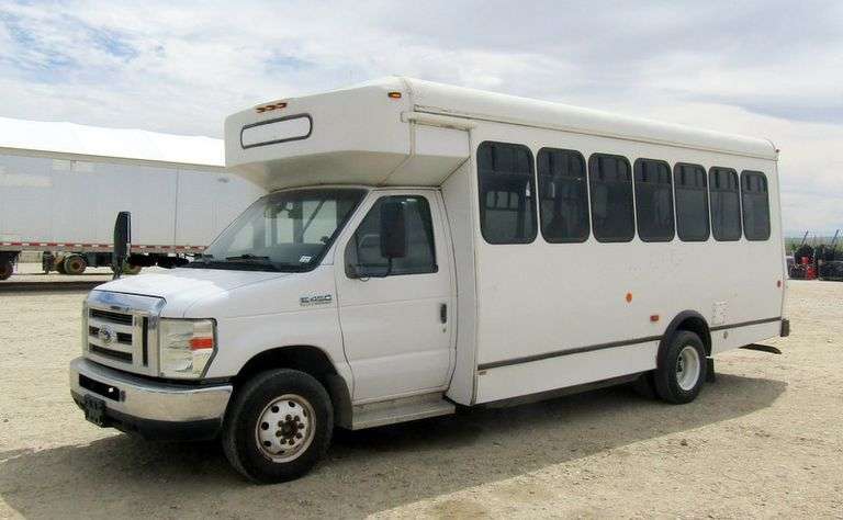 H-769  2012 Ford E-450 Shuttle Bus