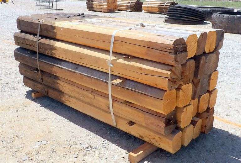 H-205 Wooden Fence Posts (25)