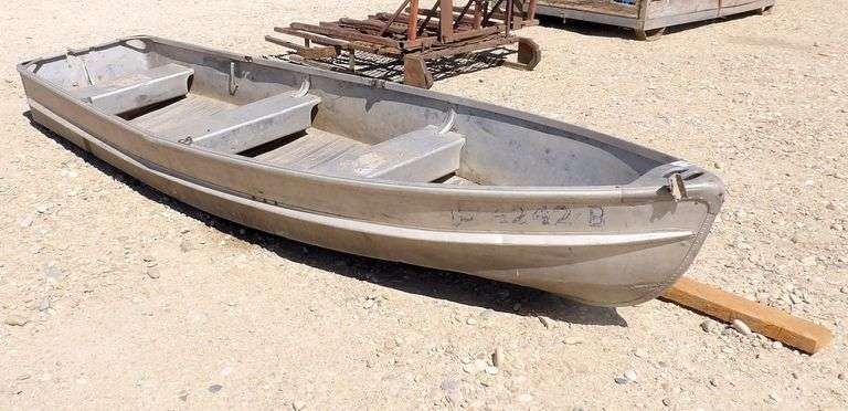 H-185  13' Aluminum Boat