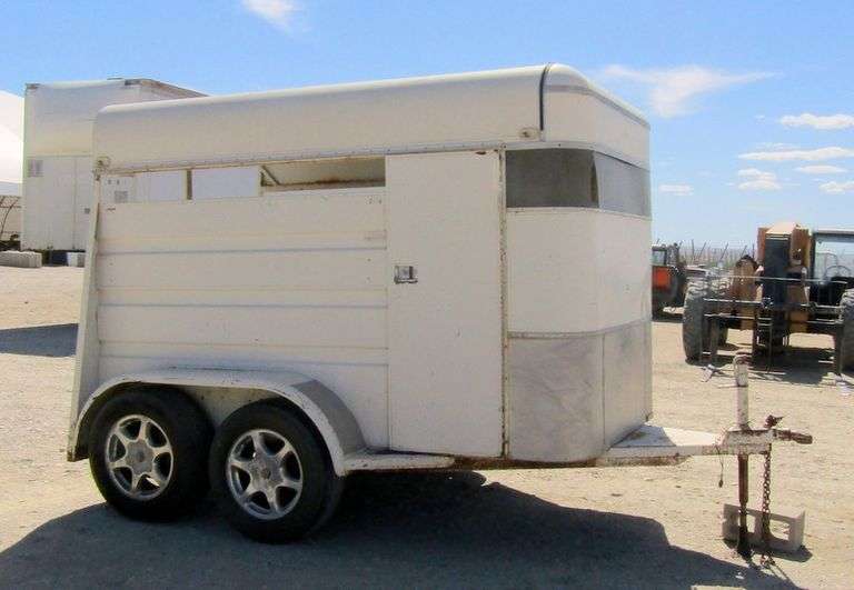 H-262  1978 2 Horse Trailer