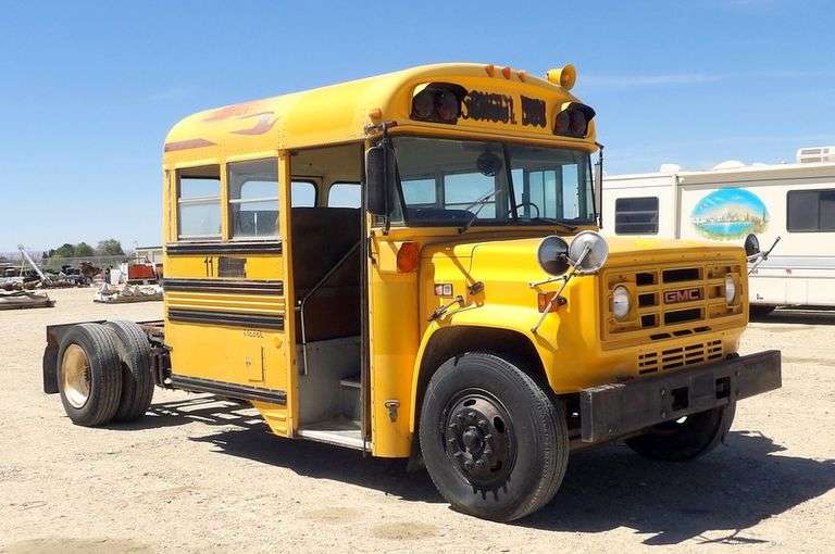 H-583 1987 GMC Bluebird Bus