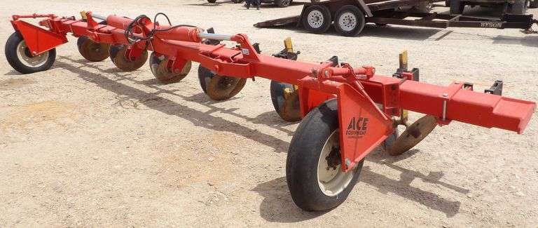 H-152 Ace Folding Cut Away Corrugator