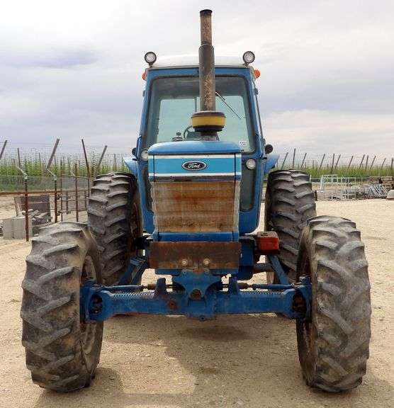 H-923 Ford TW-15 Tractor