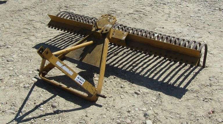 H-977 King Kutter 3-Point Rock Rake