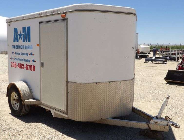 H-936 2001 Enclosed Cargo Trailer