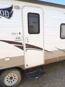 H-922 2015 Wildwood 24' Travel Trailer