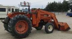 H-424 Kubota M7500 Tractor W/Front Loader