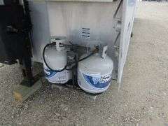 H-440 2004 Four Star LQ Horse Trailer