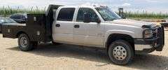 H-1149 2006 Chevy 3500 4X4 Flatbed Diesel Pickup