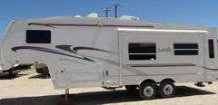H-937 2003 Keystone Laredo Travel Trailer