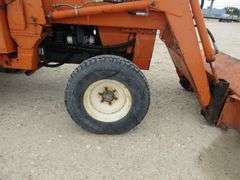 H-424 Kubota M7500 Tractor W/Front Loader